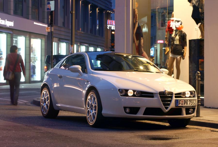  Alfa Romeo Brera (939D) 2008 года  (фото 15 из 47)
